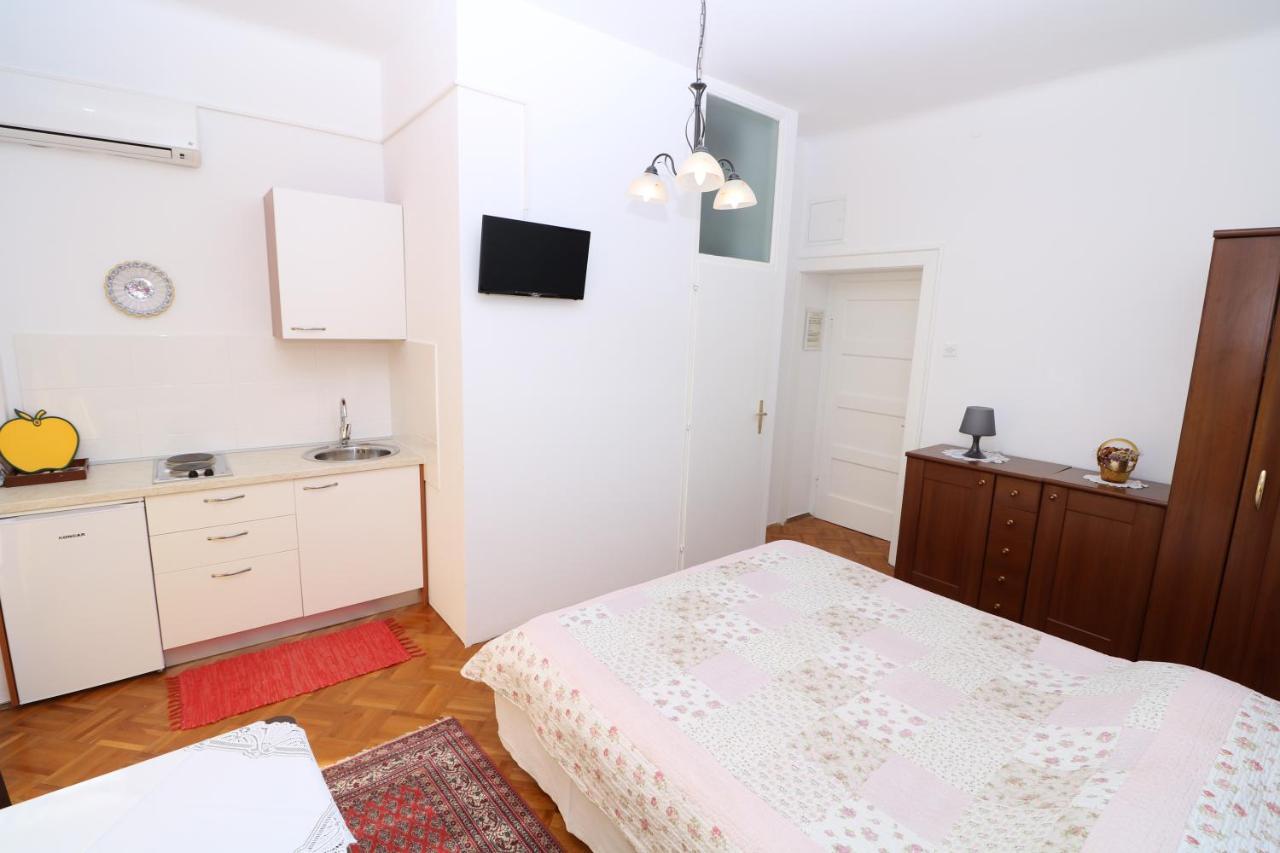 באסקה Studio Apartments Cavrak With Terrace מראה חיצוני תמונה