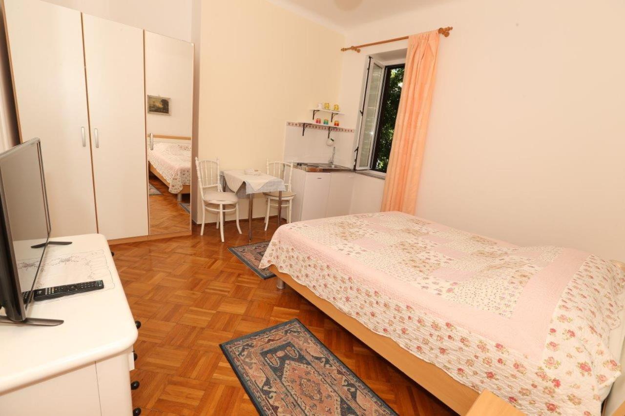 באסקה Studio Apartments Cavrak With Terrace מראה חיצוני תמונה