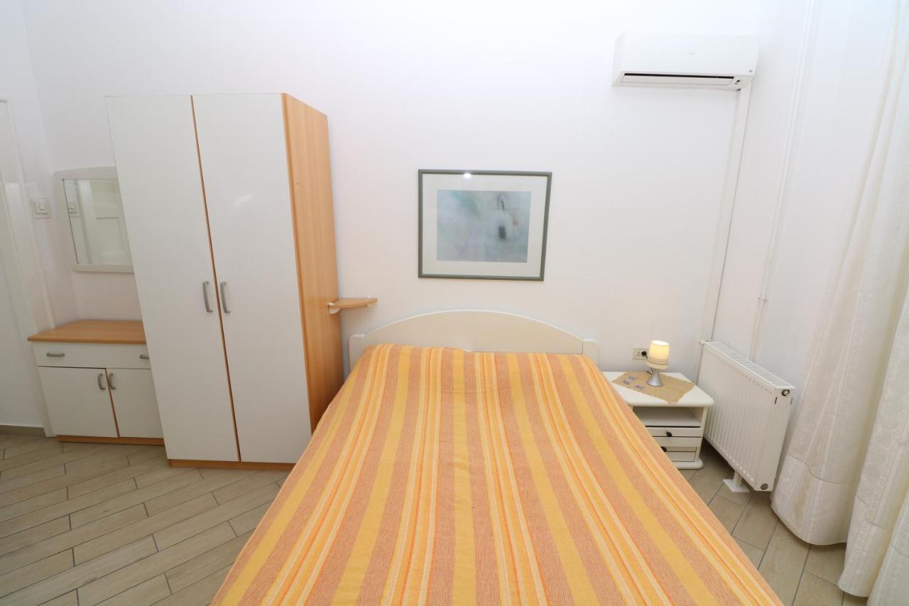 באסקה Studio Apartments Cavrak With Terrace מראה חיצוני תמונה