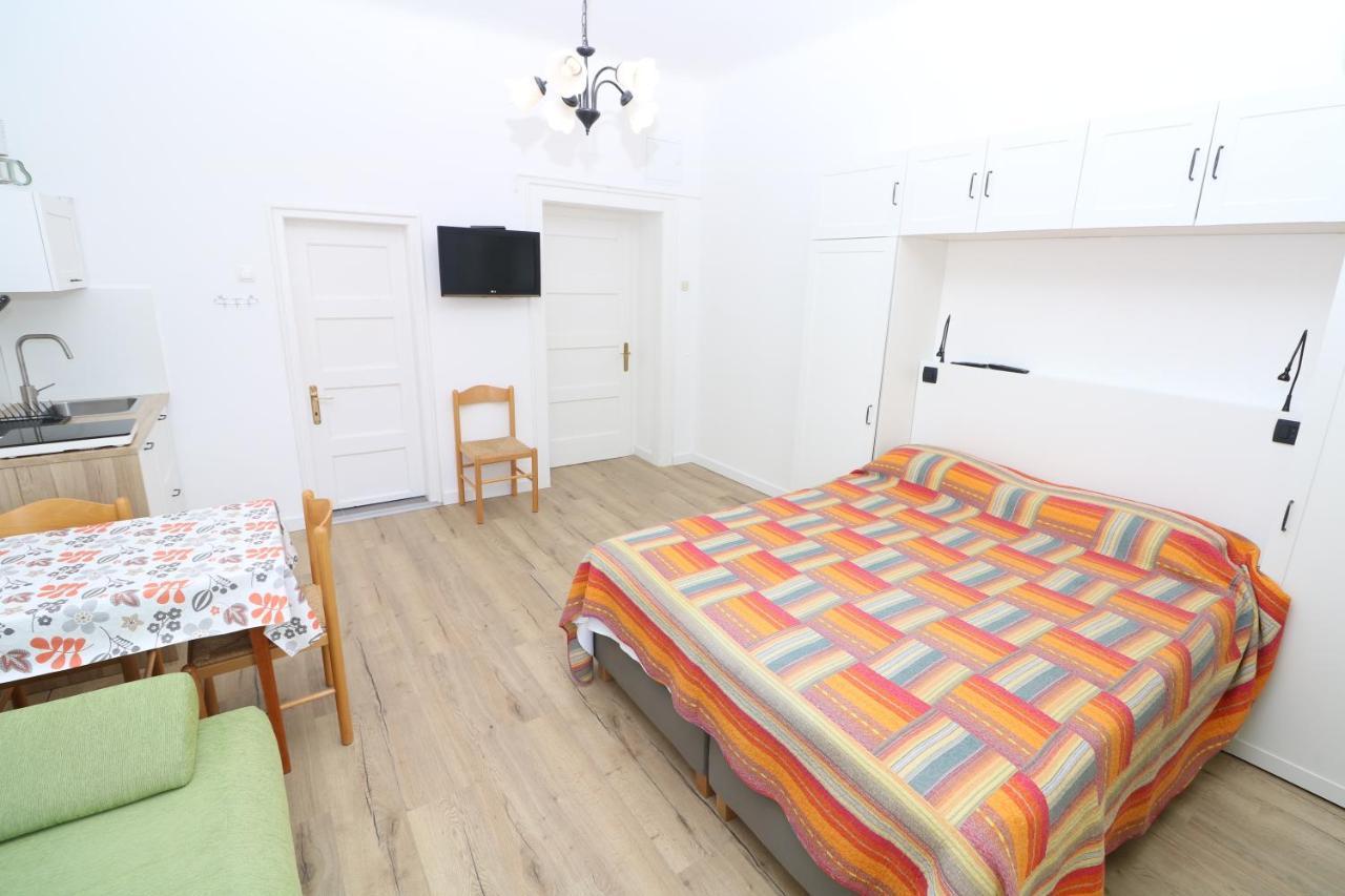 באסקה Studio Apartments Cavrak With Terrace מראה חיצוני תמונה